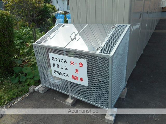 PEACEの外観写真