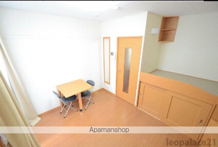 レオパレスシェルフィード山越[1K/19.87m2]のリビング・居間