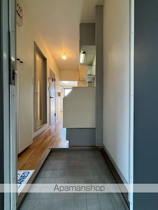 ハイツ９３[1R/21m2]の玄関