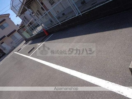 サンモール[2DK/47.23m2]の駐車場