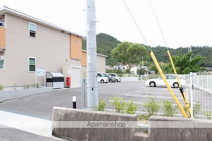 香川県高松市国分寺町新居[2LDK/57.58m2]の駐車場
