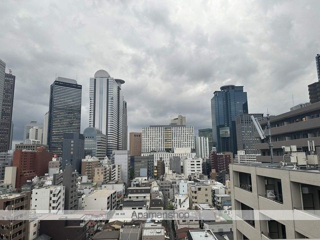 【新宿区西新宿のマンションの写真】