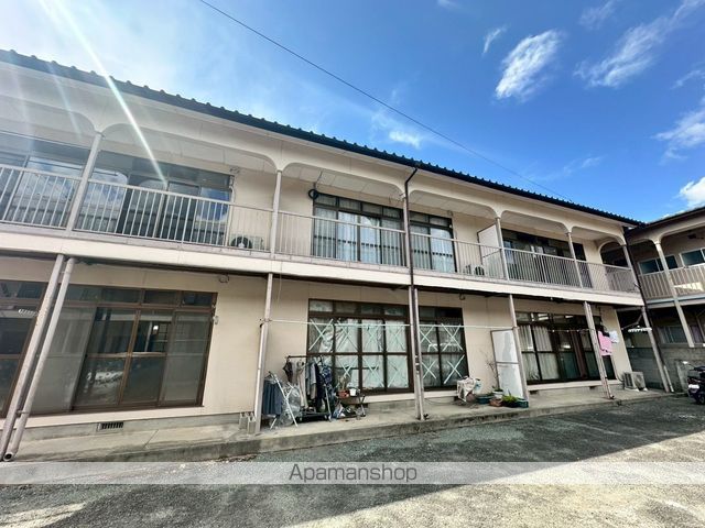 山下アパート2号棟の外観写真