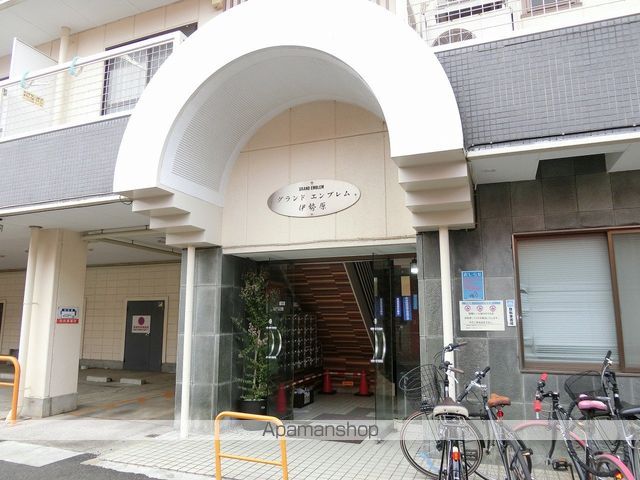 アベニール伊勢原の玄関写真