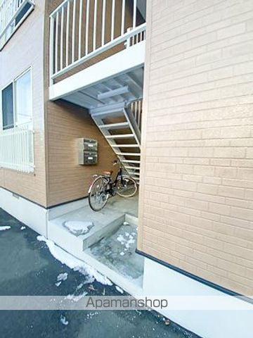 ハイツルミエールの玄関写真