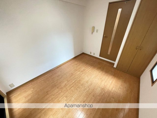 ロンモンターニュ小阪の内装写真