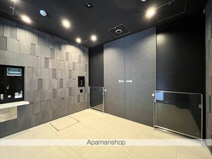 東京都港区六本木３丁目[1K/25.5m2]のエントランス1