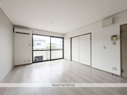 ファミーユ・ヴィラ　Ｂ・Ｃ　Ｃ棟[2LDK/55.2m2]のリビング・居間