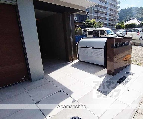 VENT BLEU御幸町の玄関写真