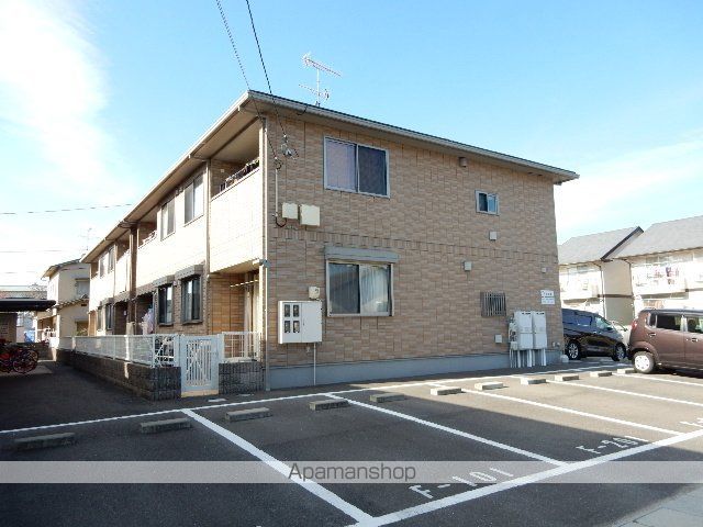 ファミーユ・ビボFの外観写真