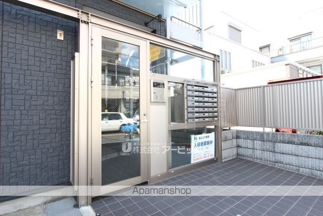 アーク船橋の玄関写真
