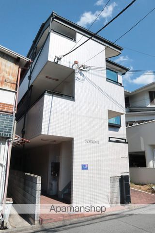 SESIRINIIの外観写真