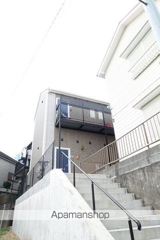 ハーミットクラブハウス白楽IIの玄関写真