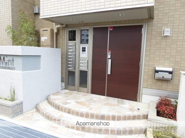 MINT甲子園五番町の玄関写真