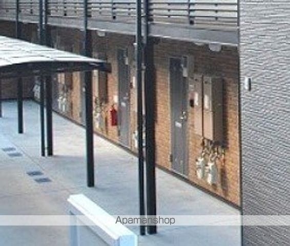 レオネクストシャンブル門司の玄関写真