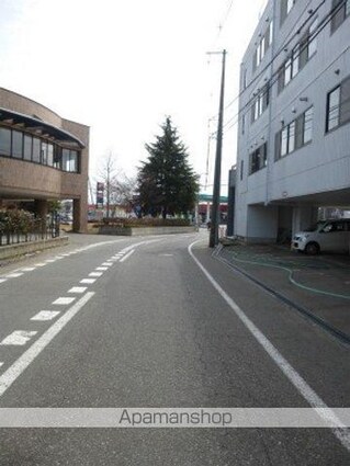 ベルヴィル成島[3DK/64.59m2]の周辺1