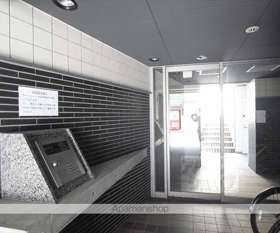 下鴨貴船町マンションの玄関写真