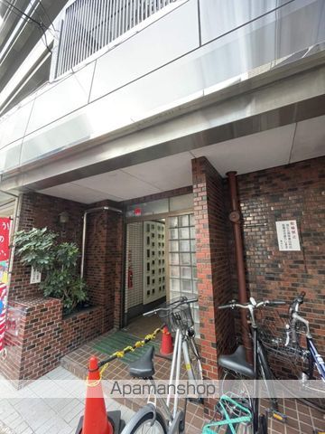 亀谷ビルの玄関写真