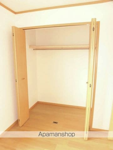 パイナリ今沢の内装写真