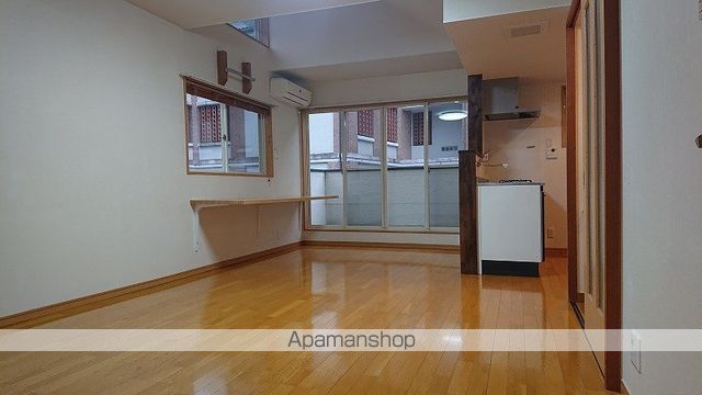 鹿田本町戸建1の内装写真