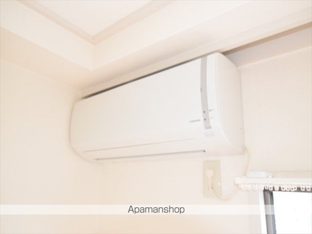 AMBERKの内装写真