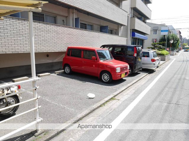 友広ビルの外観写真