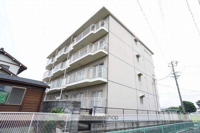 マンション中瀬の外観写真