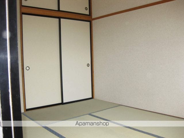 プチカーサ Bの内装写真