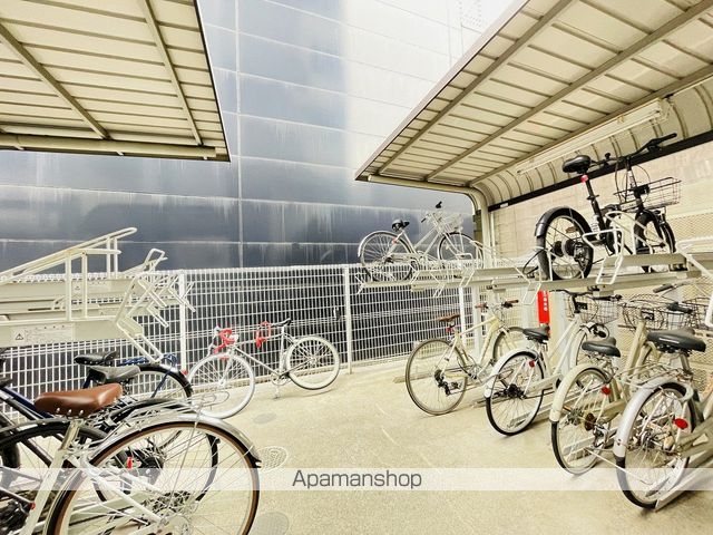 レジデンス名古屋吹上の玄関写真
