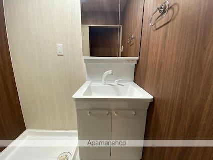 ウイングコート高松[1LDK/34.26m2]の洗面所