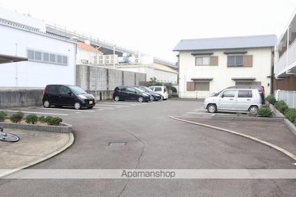 レオパレスＭａ　ｍａｉｓｏｎ　ｓａｋｏ[1K/23.18m2]の駐車場