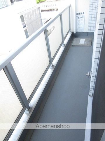 アストリア大通の内装写真
