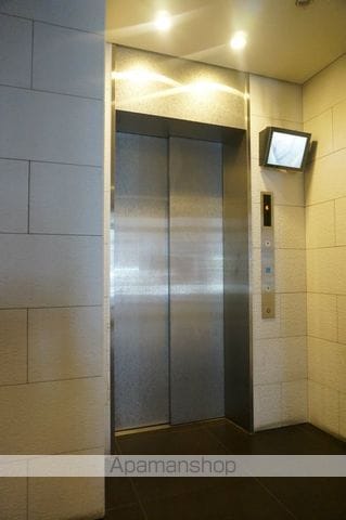 エステムプラザ博多駅南の玄関写真