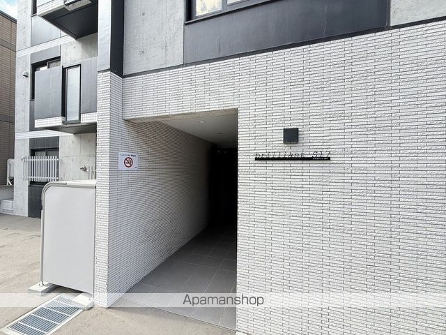 BRILLIANT S17の玄関写真