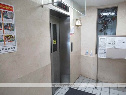 岩手県盛岡市中央通１丁目[1R/28m2]の共用部1