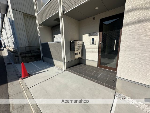 1ER つばきIIIの玄関写真