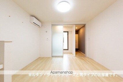 虹ケ浜３丁目アパート　　　　　　　　　　　　　　　　　　　　[1R/29.4m2]のリビング・居間