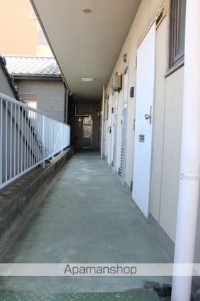 メイゾン西港[1R/20.14m2]のエントランス