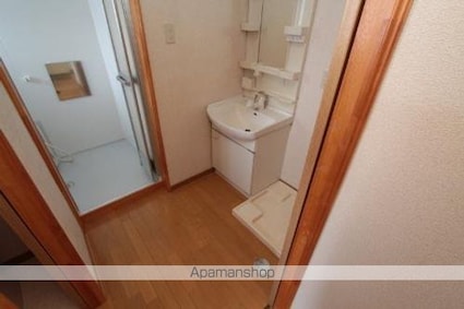 ニュー山いちＢ[1LDK/34.7m2]の洗面所