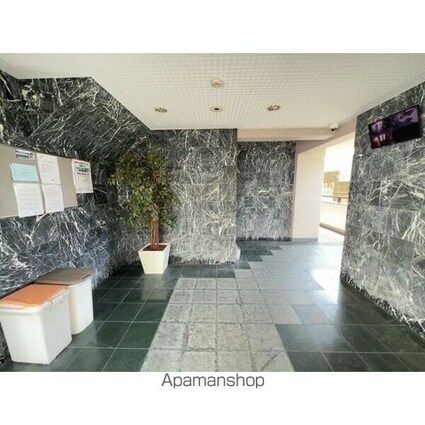 グリーンハイツ徳川[1DK/30.5m2]のロビー1