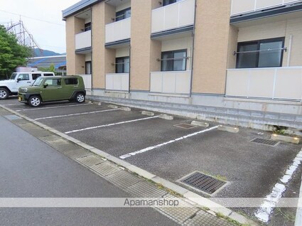 レオパレス檀田Ｃ[1K/31.05m2]の駐車場