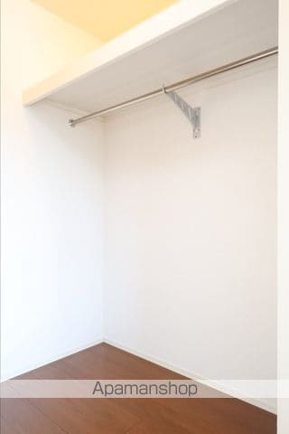 メゾン エミグラント A棟の内装写真