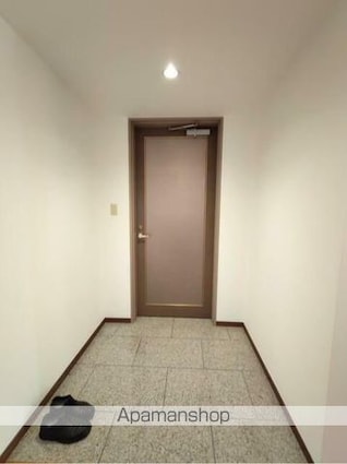 東京都渋谷区千駄ヶ谷１丁目[3LDK/154.21m2]の玄関