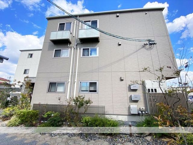 アントゥール B棟の外観写真