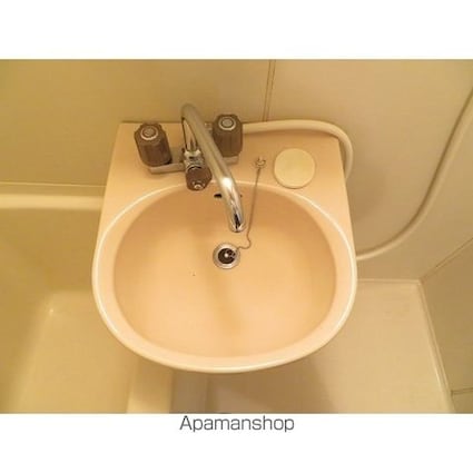 東京都北区浮間４丁目[2DK/41.8m2]の洗面所