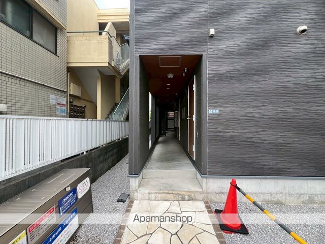 STAZIONE MINAMI RINKANの玄関写真