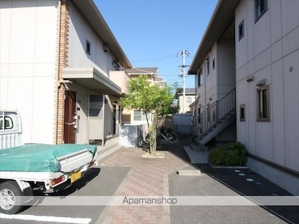 メゾンクレール　Ａ棟[2DK/48.65m2]のエントランス