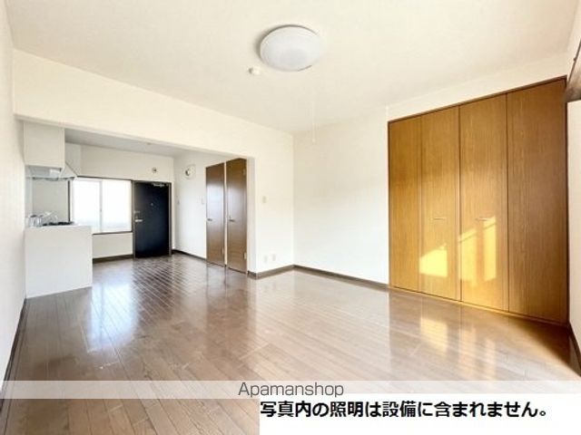 ロイヤルハイツ国府の内装写真