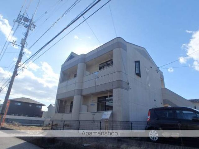 ウィステリアコート西中新田IIIの外観写真