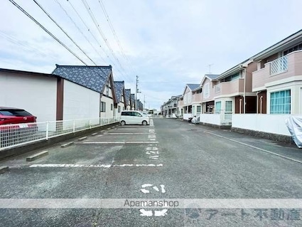 エスポワール針田　Ａ[3LDK/65.57m2]の駐車場3